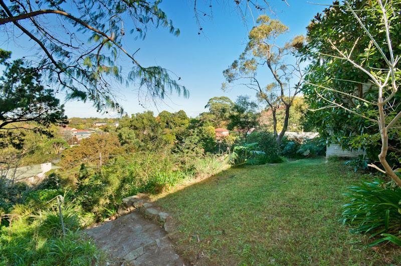 7 Cawarrah Road, Middle Cove NSW 2068, Image 2