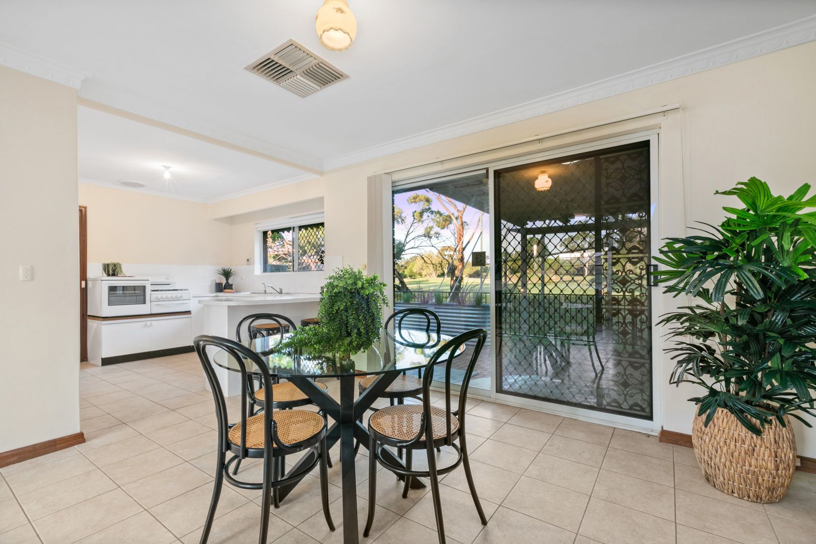 6/34 Lochside Drive, West Lakes SA 5021, Image 2