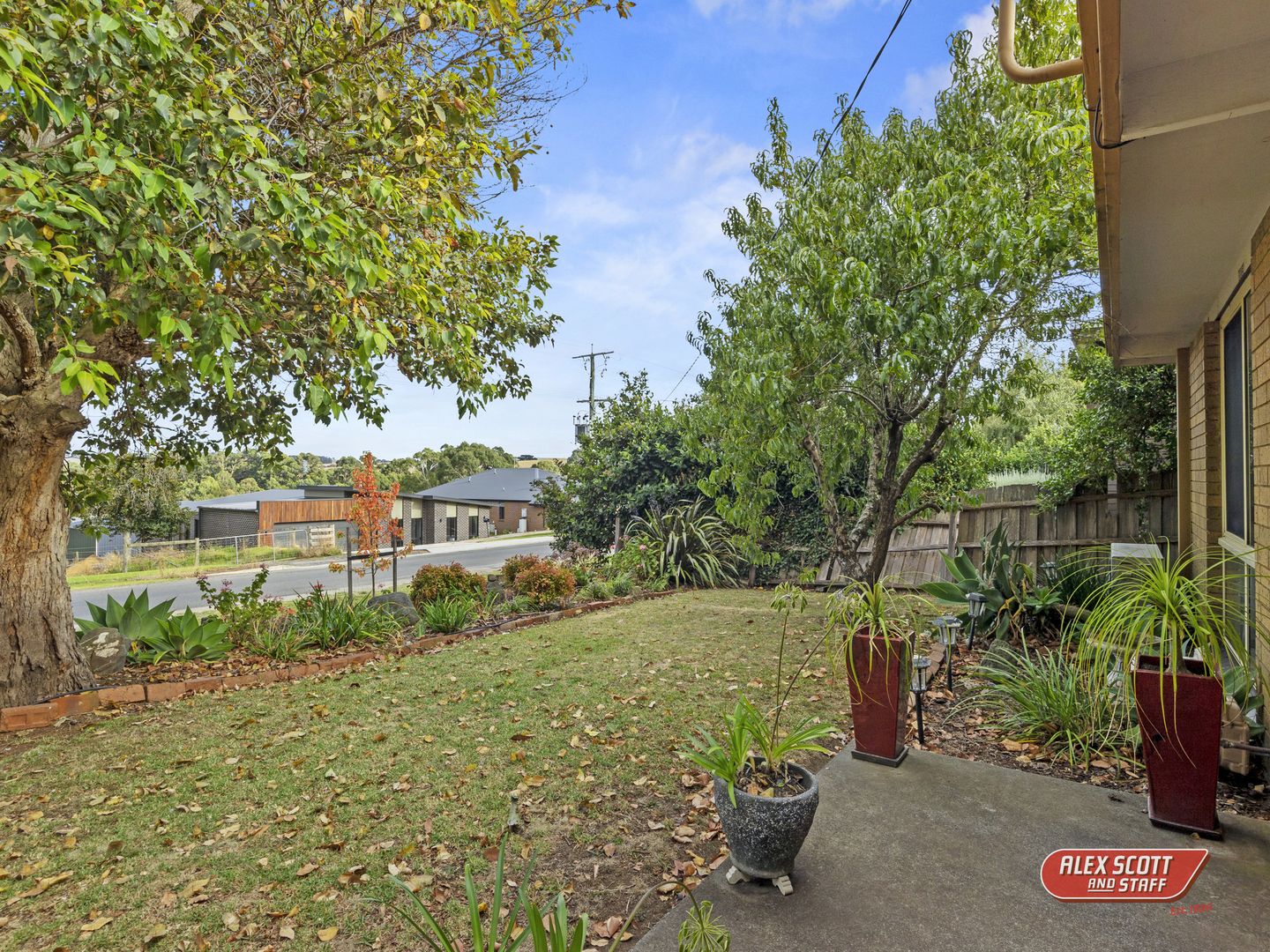 27 Brown Street, Leongatha VIC 3953, Image 2