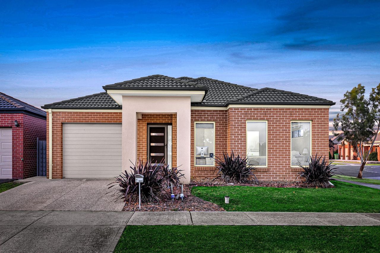 7 Rush Lily Drive, Officer VIC 3809