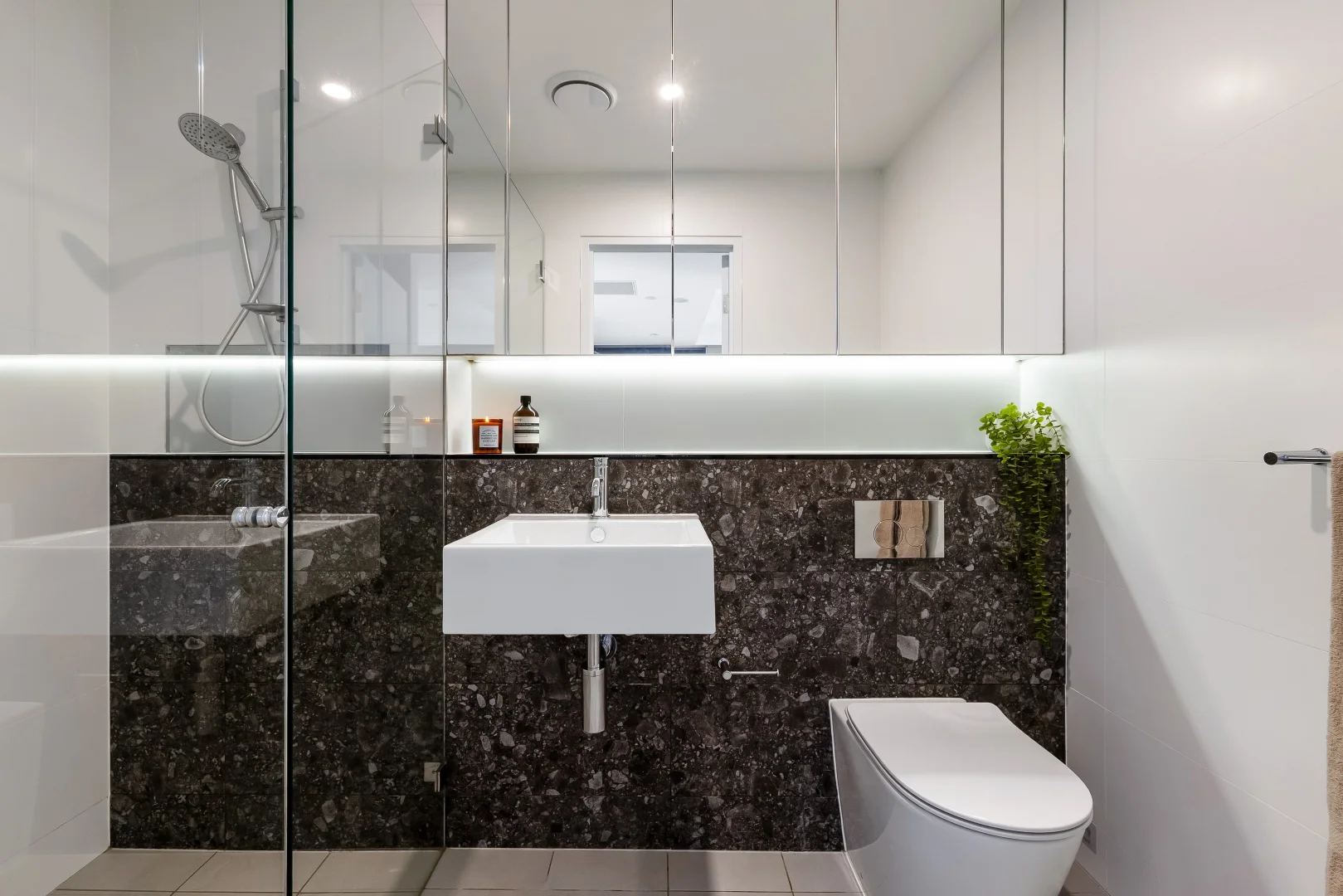 Additional image 8 of 501/55 Princes Highway, St Peters NSW 2044