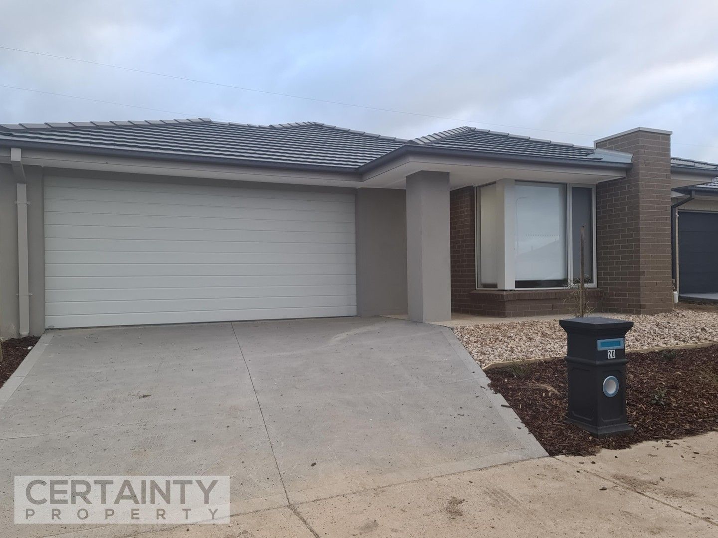 4 bedrooms House in 20 Hurkett Street MICKLEHAM VIC, 3064