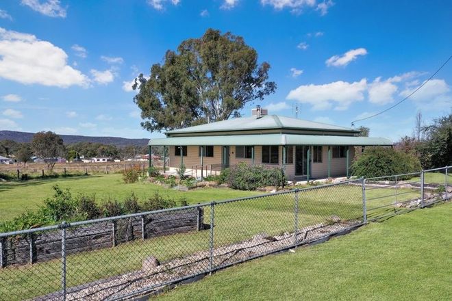 Picture of 2 Phelhampton Crescent, JENNINGS NSW 4383