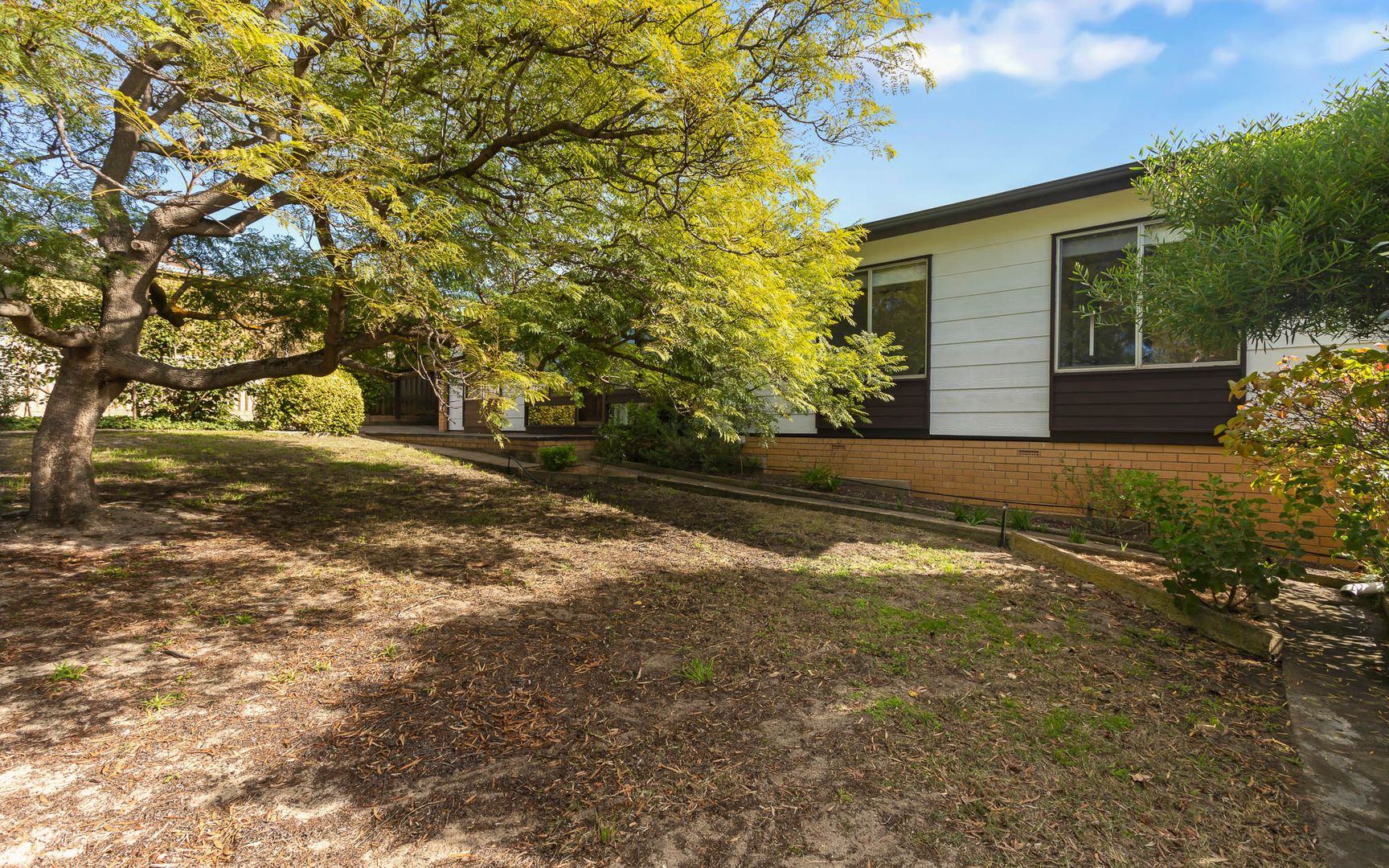 85 Canterbury Road, Victor Harbo Property History & Address Research