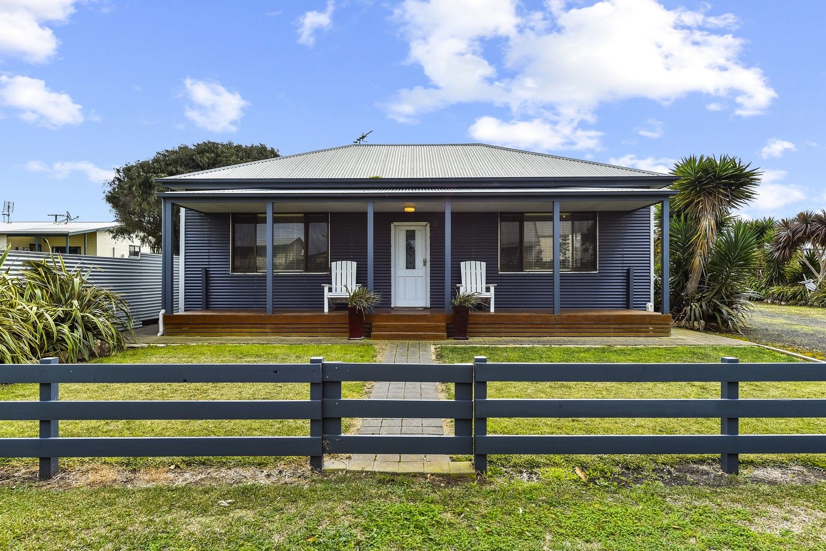 4 McCourt Street, Beachport SA 5280, Image 0