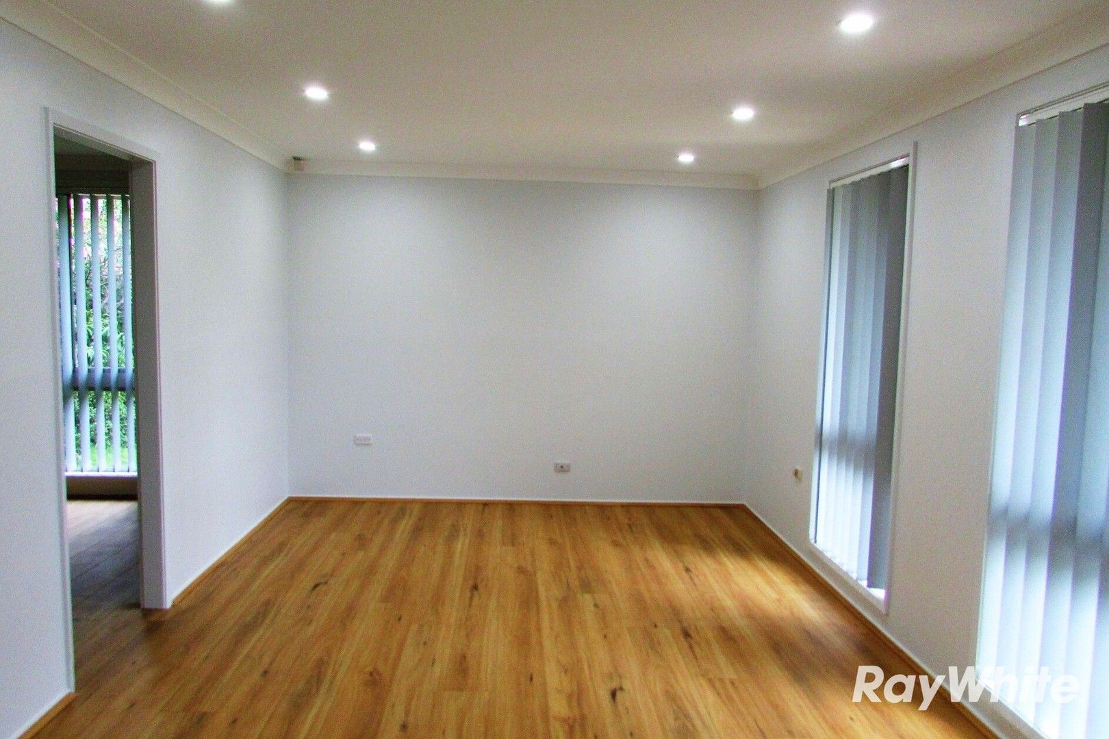 3 bedrooms House in 7 Gerald Crescent DOONSIDE NSW, 2767