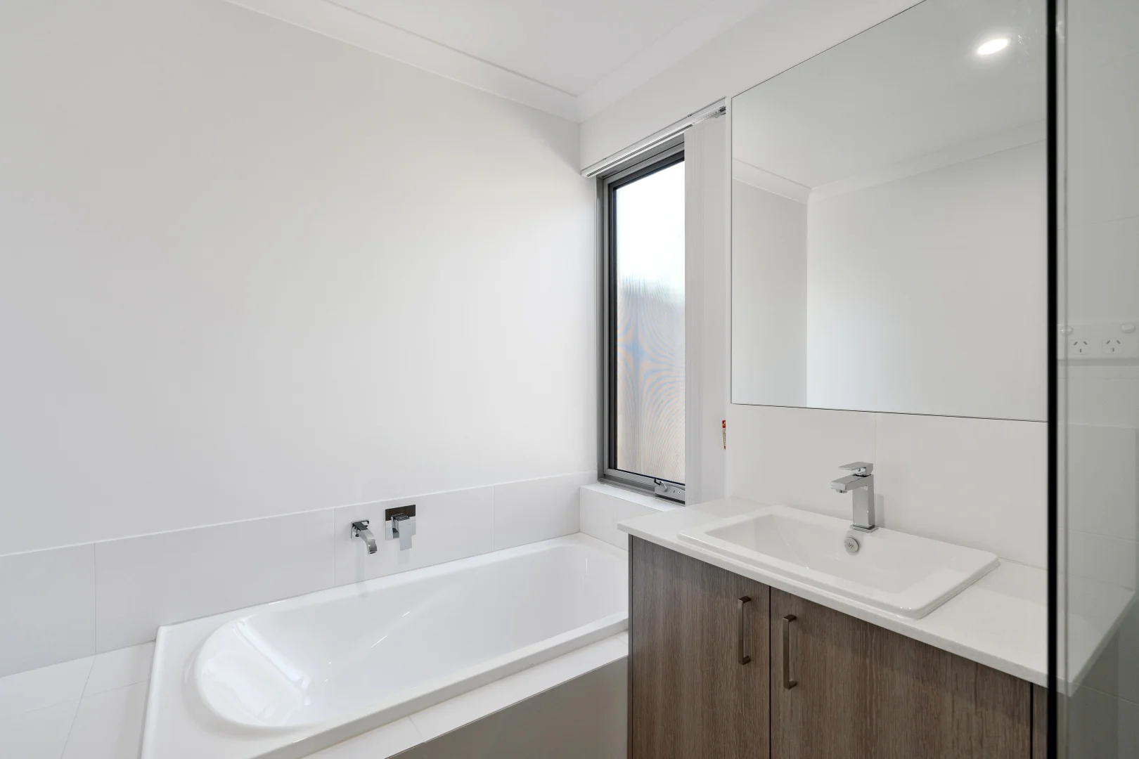 Additional image 8 of 190C Riseley Street, Booragoon WA 6154