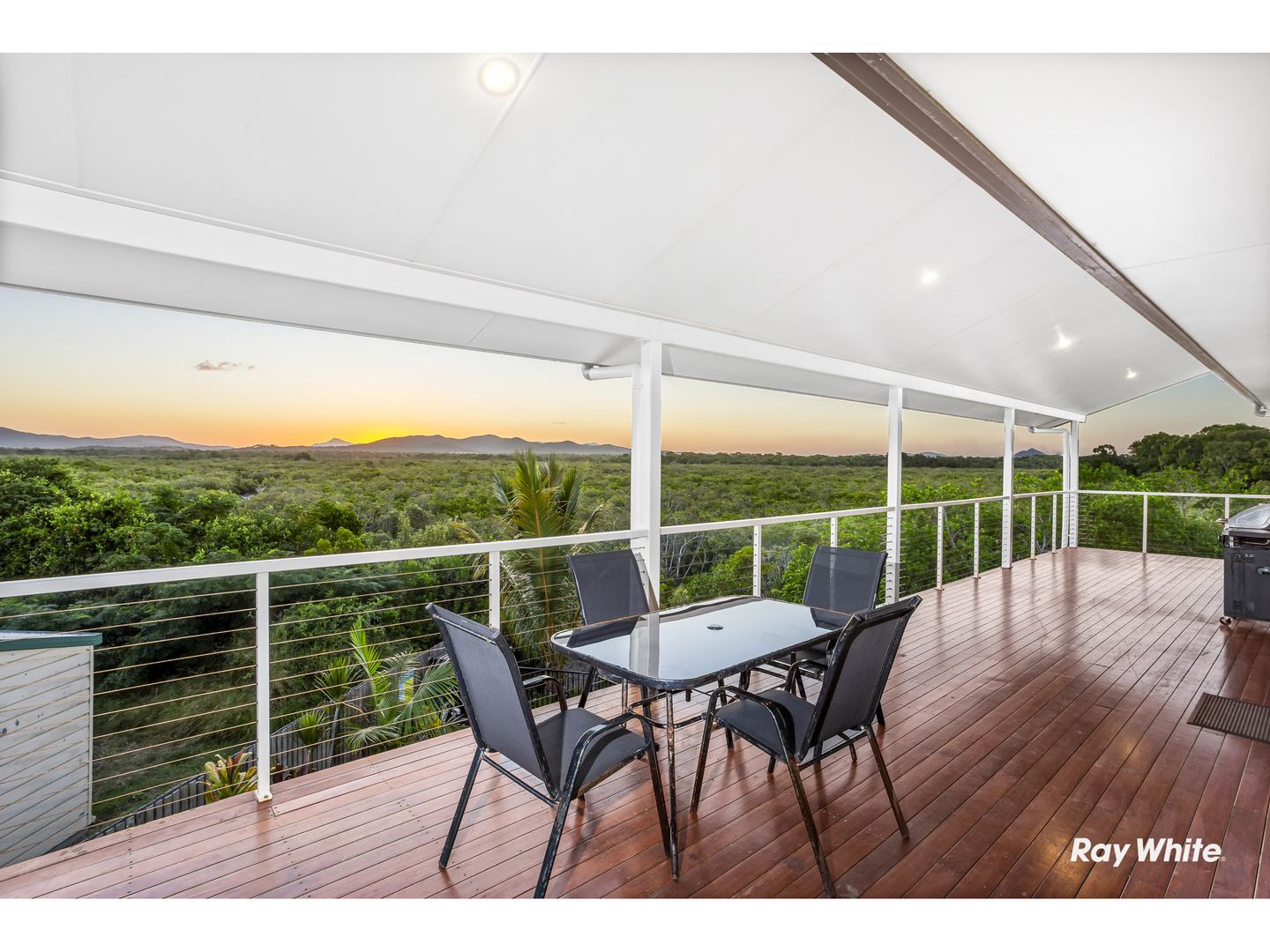 3 Carlo Corner, Keppel Sands QLD 4702, Image 1