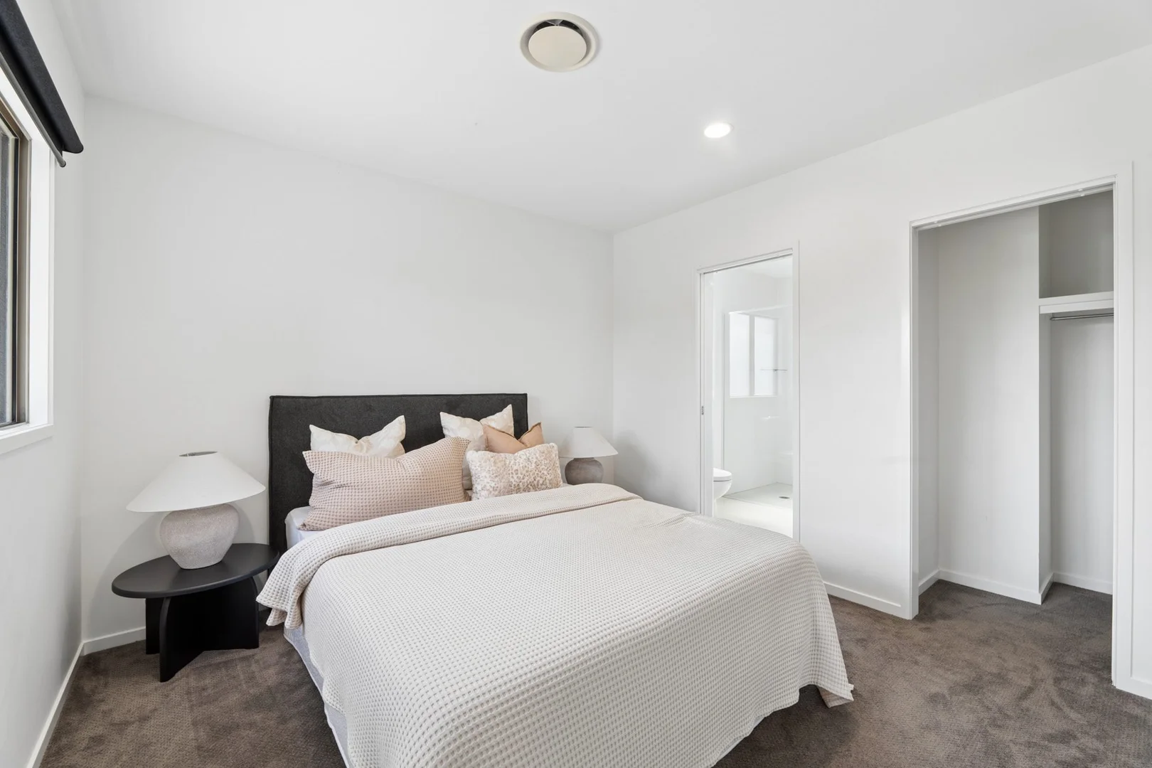 Additional image 19 of 8 Regents Court, Sovereign Islands QLD 4216