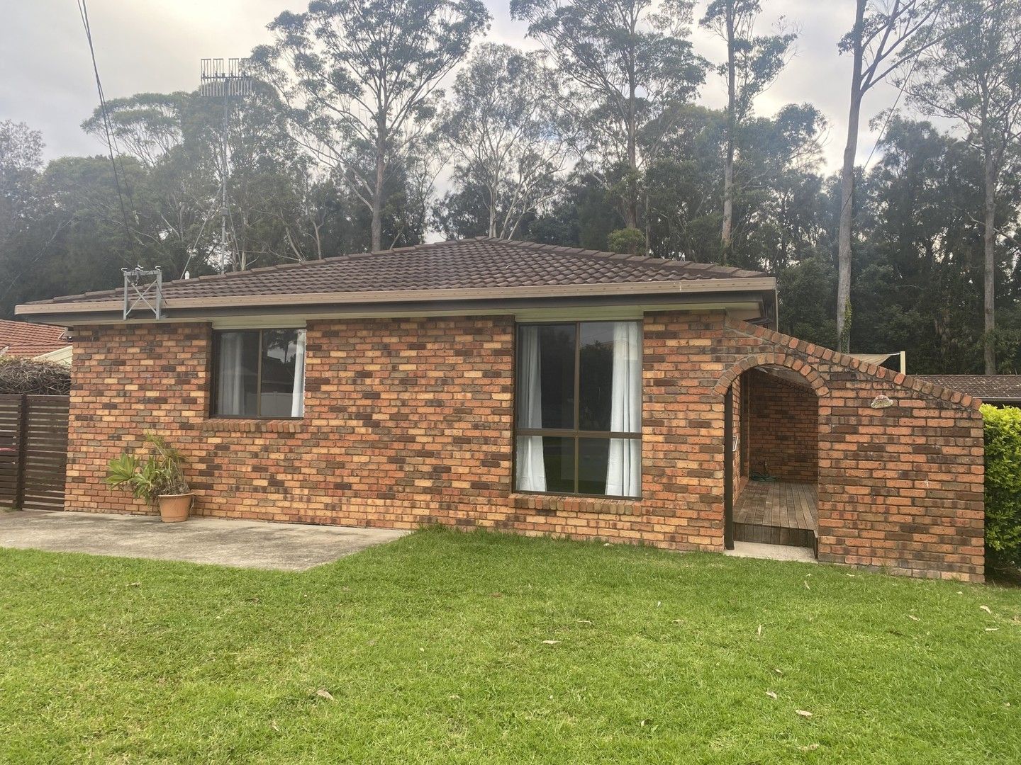 2 bedrooms Apartment / Unit / Flat in 1/23 Matthew Parade BATEHAVEN NSW, 2536