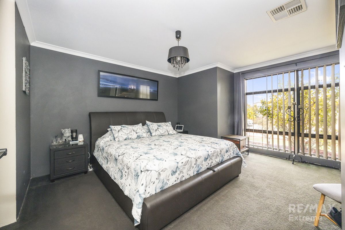 10 Bellini Gardens, Alkimos WA 6038, Image 2