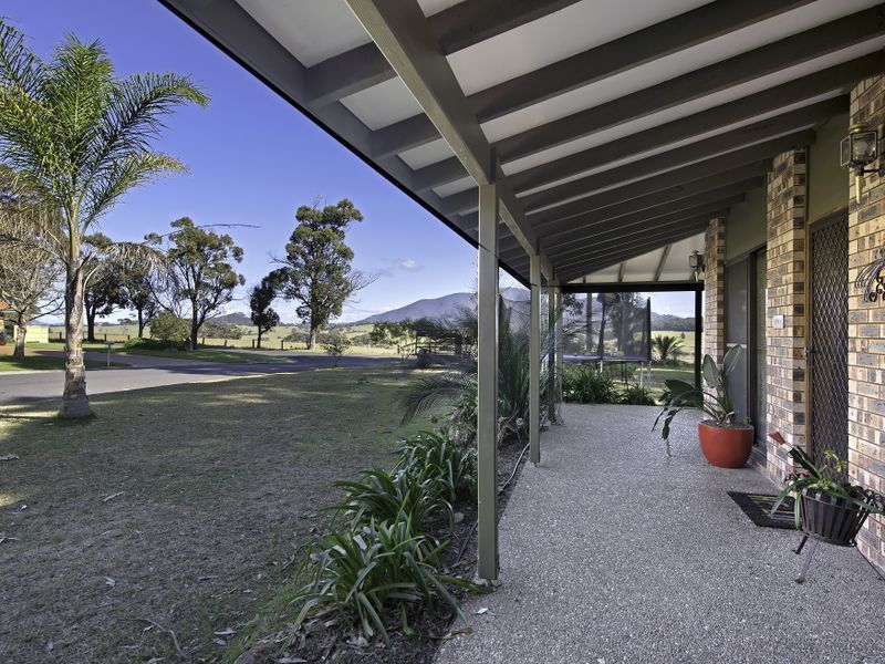 31 Casey Crescent, Mystery Bay NSW 2546, Image 2
