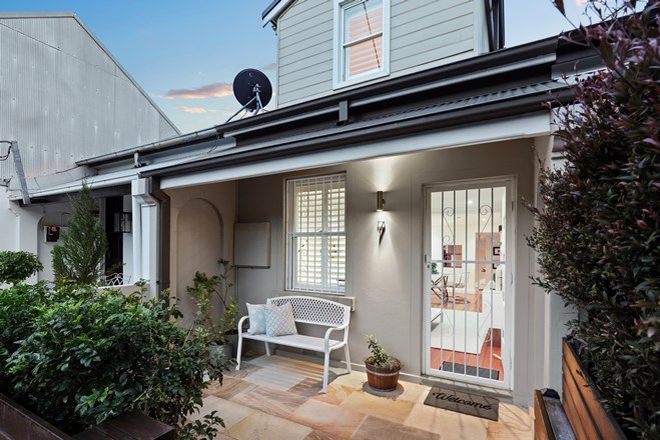 Picture of 7 John Street, ERSKINEVILLE NSW 2043