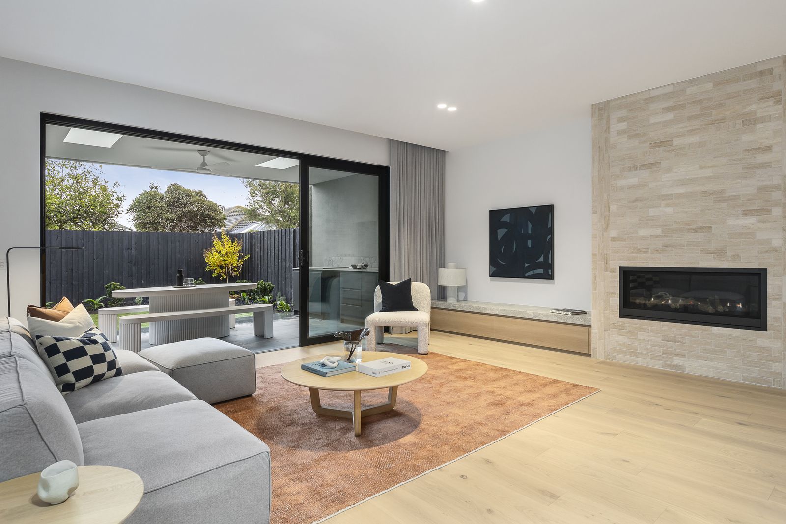 76b Hughes Avenue, Chelsea VIC 3196, Image 2