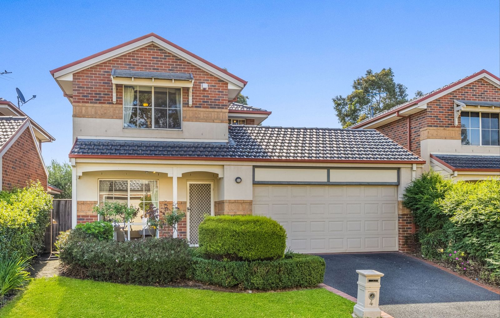 4 Kingsland Close, Dingley Village VIC 3172, Image 0