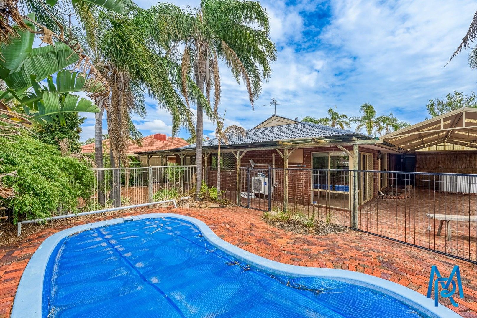 5 bedrooms House in 11 Raffaele Place MURDOCH WA, 6150