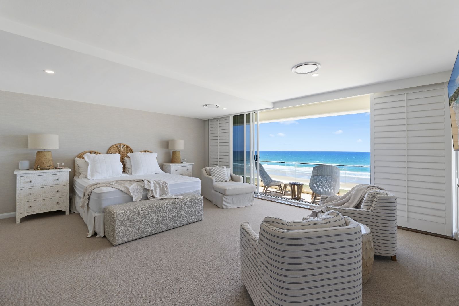 4/79 Albatross Avenue, Mermaid Beach QLD 4218, Image 2