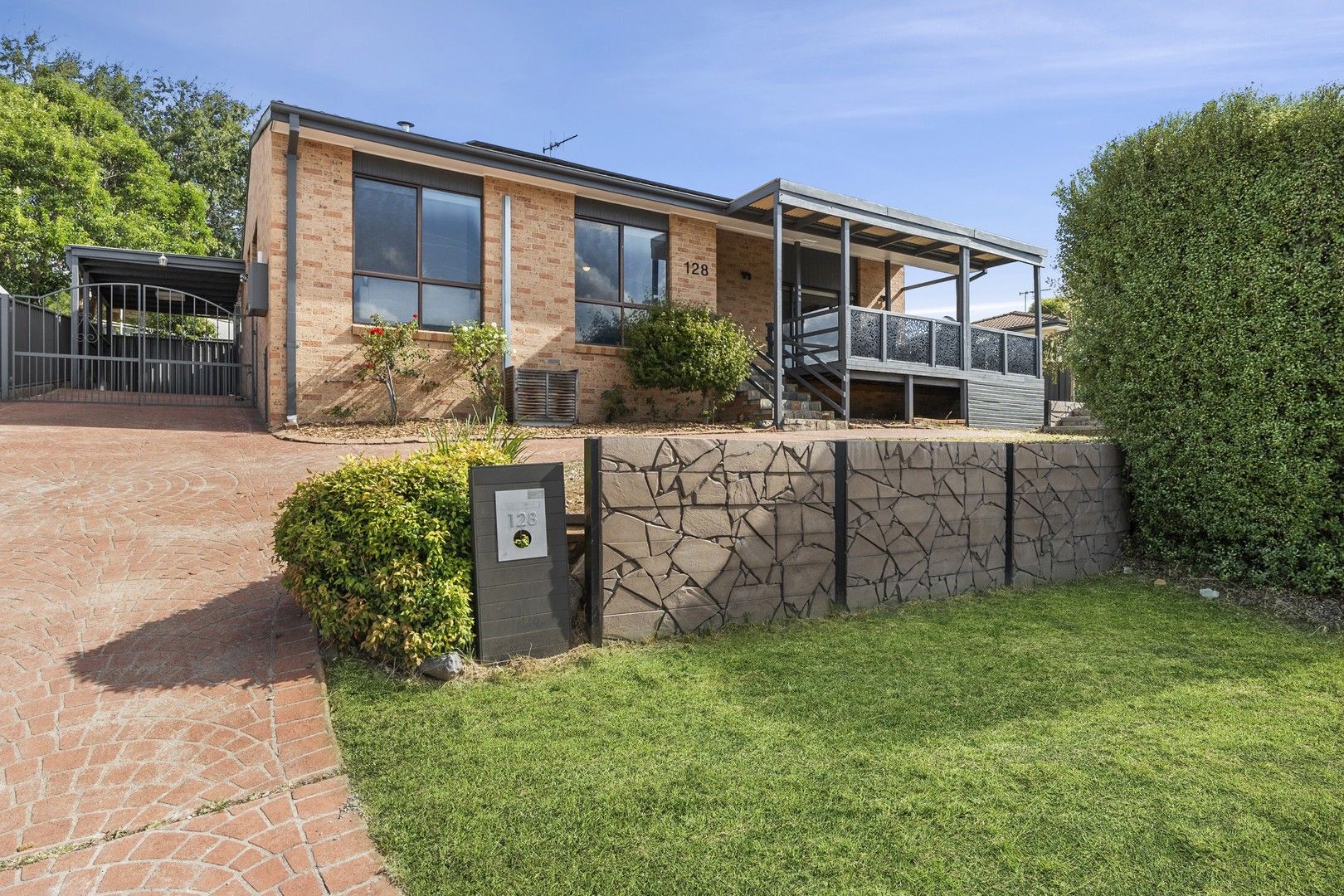 128 Outtrim Avenue, Calwell ACT 2905, Image 0