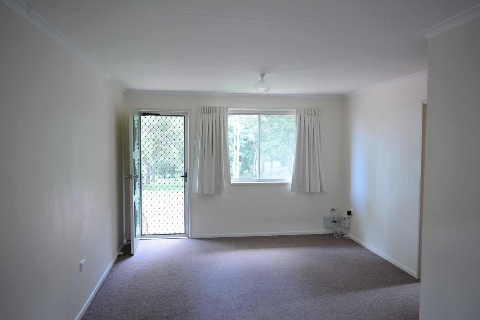 2/62 Stuart Street, Mount Lofty QLD 4350, Image 2