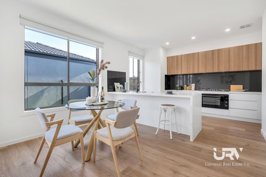 3 bedrooms House in 65 Alloca Crescent DONNYBROOK VIC, 3064