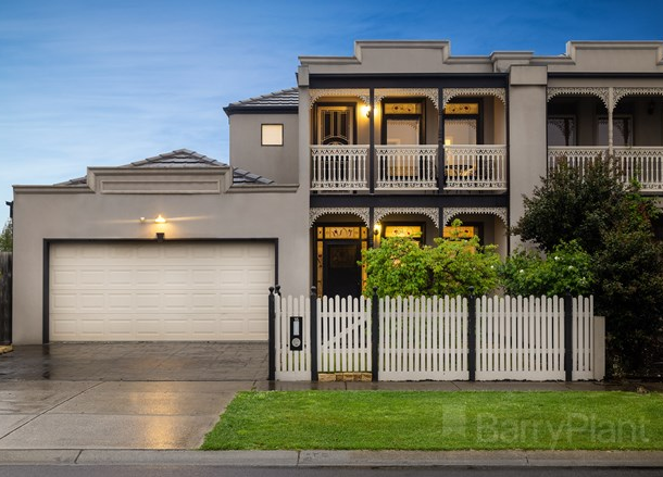 15 Beaumont Drive, Point Cook VIC 3030