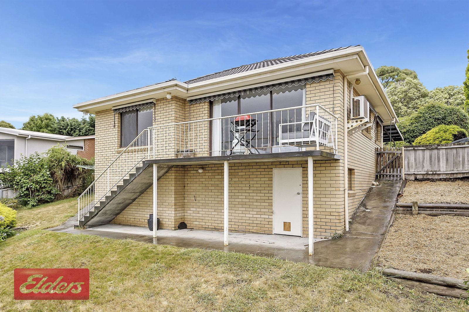 2 bedrooms Apartment / Unit / Flat in 2/153 Wells Parade BLACKMANS BAY TAS, 7052