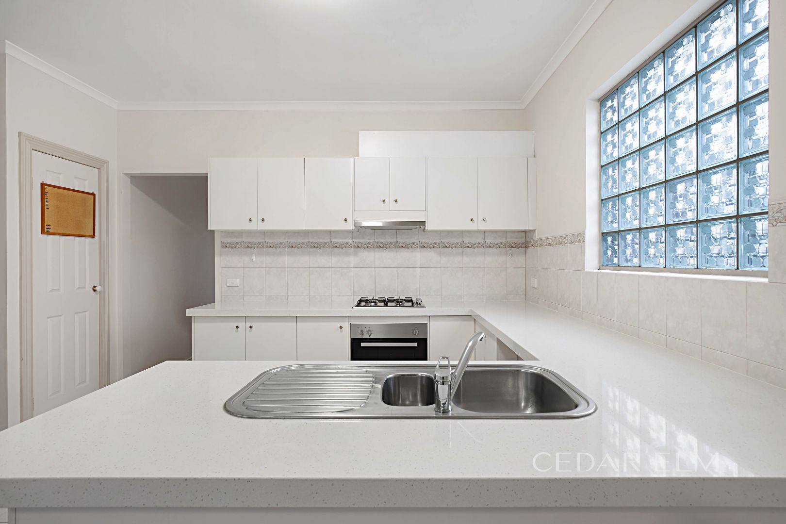 2D Renown Street, Burwood VIC 3125, Image 2