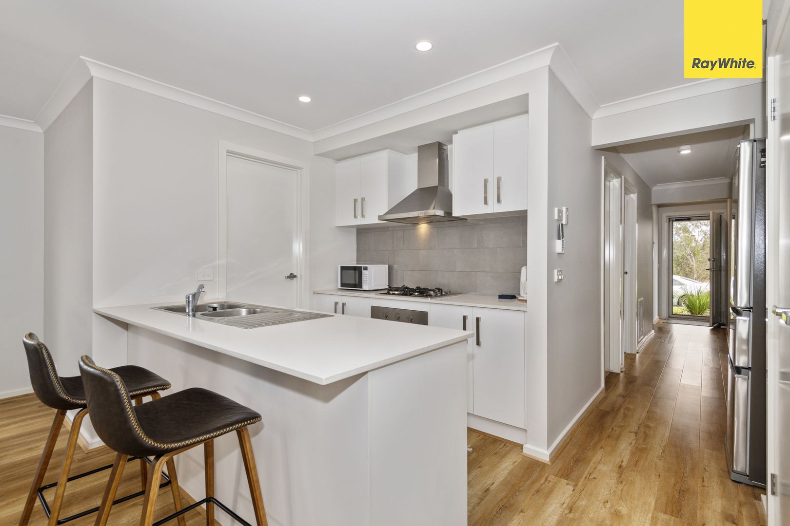 32 Riverside Concourse, Cobblebank VIC 3338 - House For Rent - $410 ...