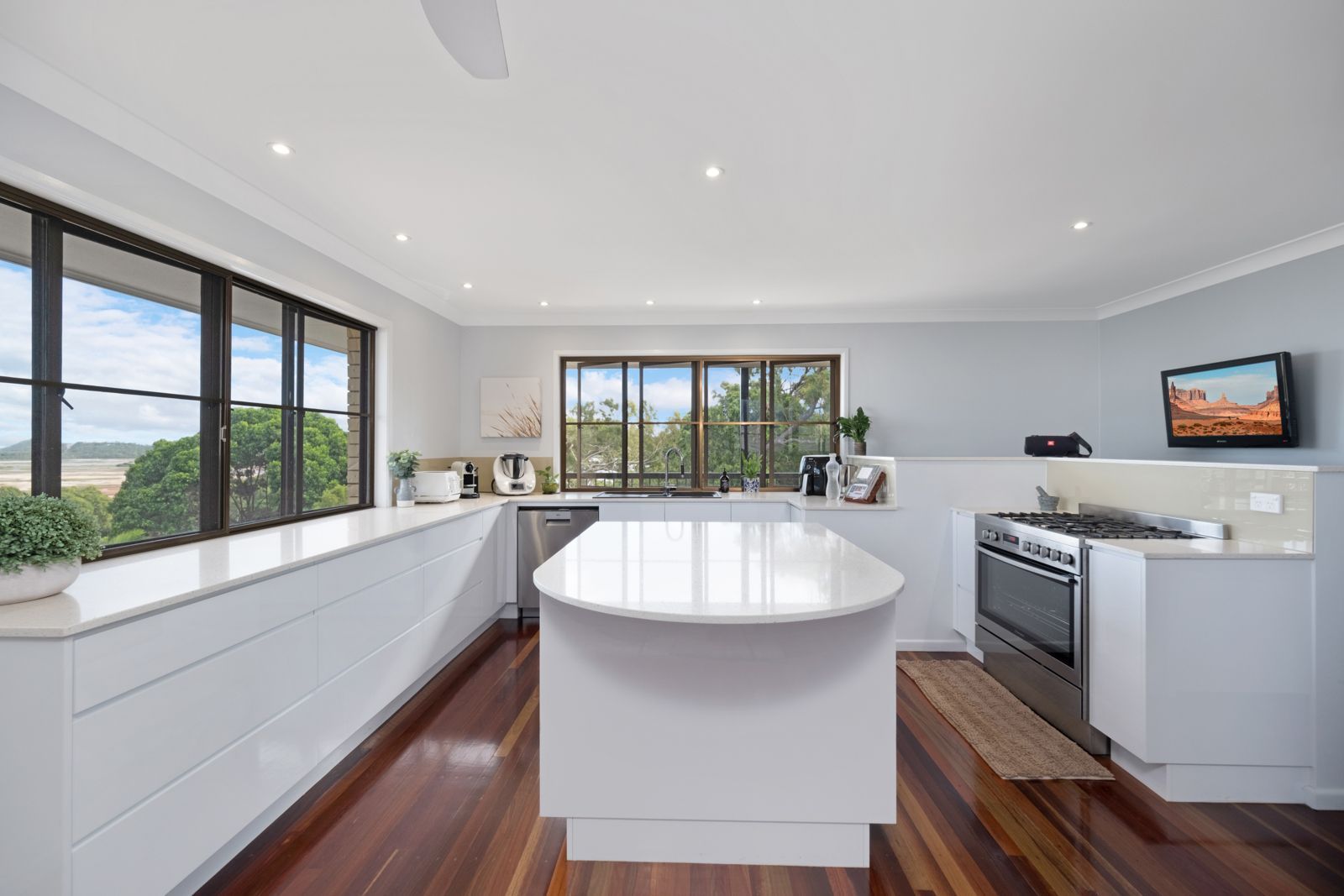 3 bedrooms House in 22 Prospect Street ROSSLYN QLD, 4703