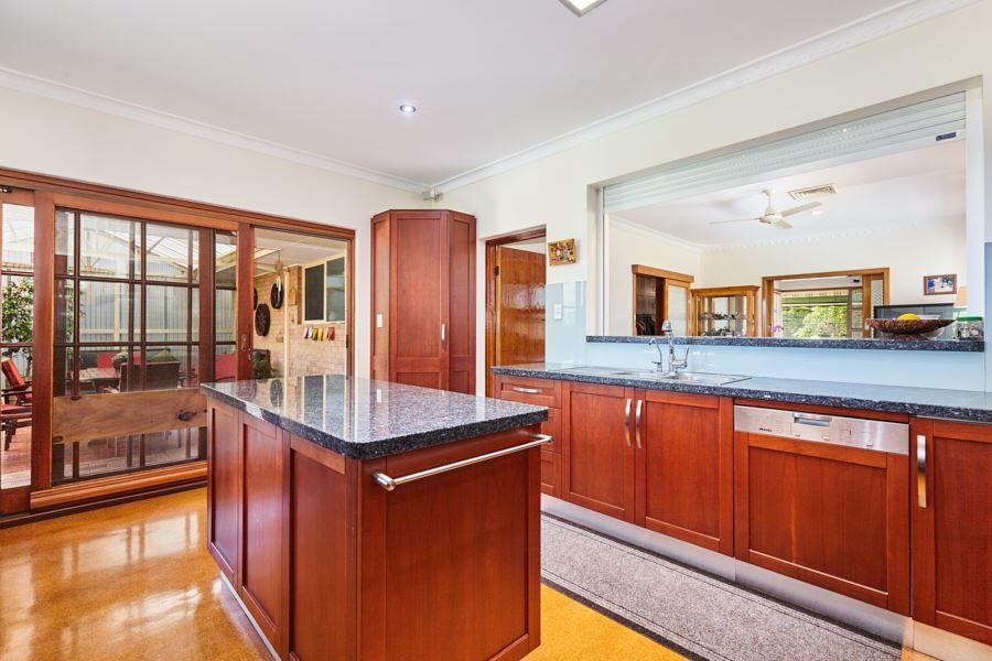 64 Redmond Road, Hamilton Hill WA 6163, Image 2