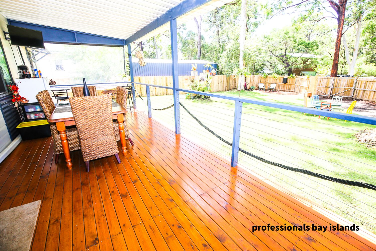 3 Walnut Court, Macleay Island QLD 4184, Image 2