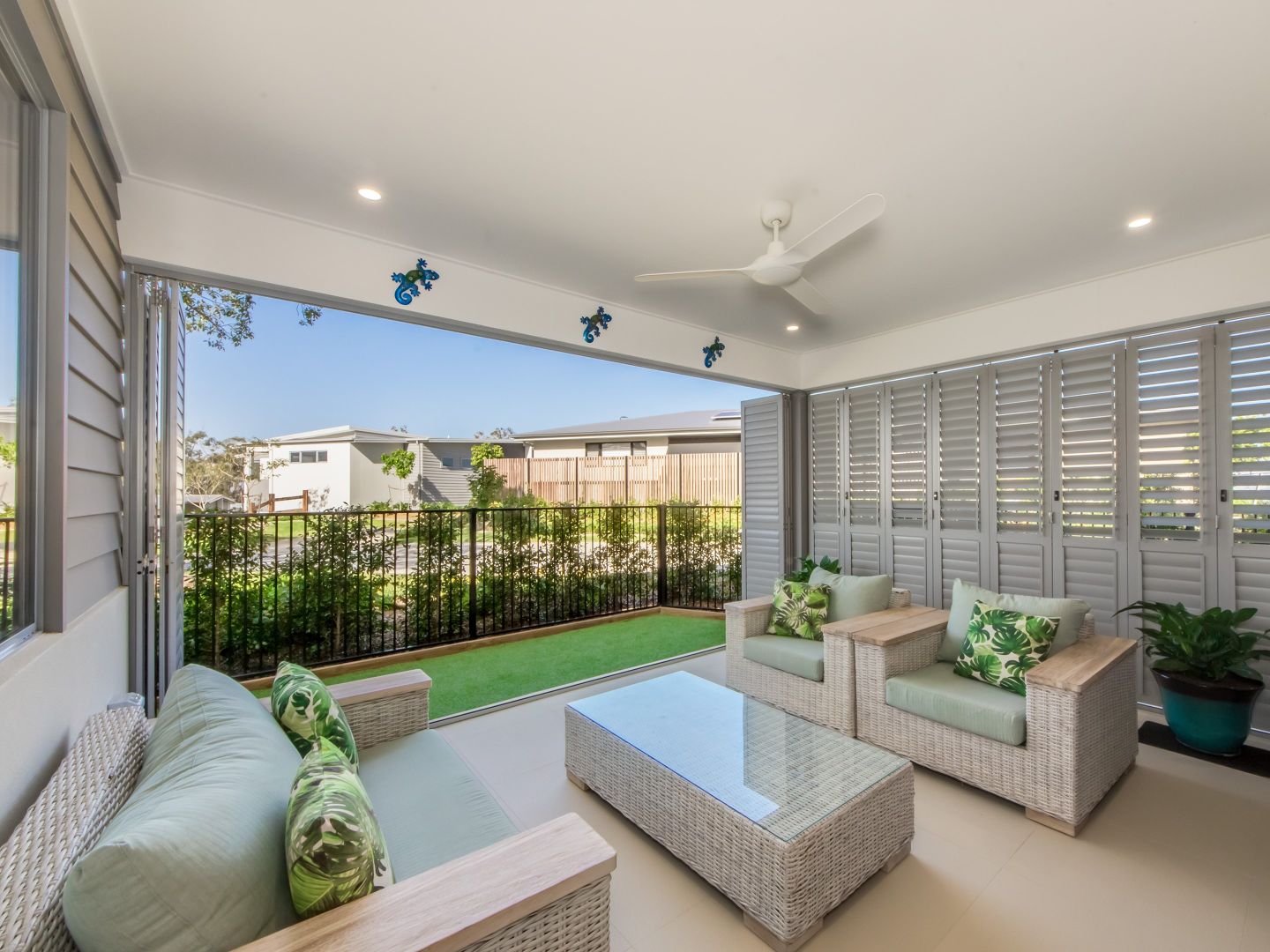 121/29 Ghostgum Grove, Upper Coomera QLD 4209, Image 1