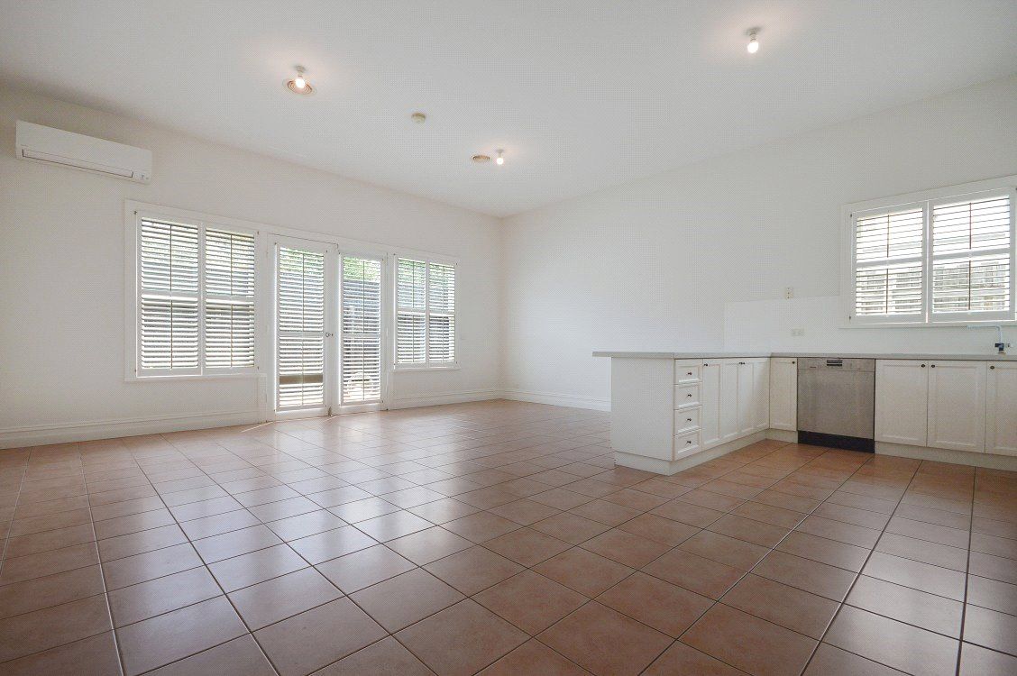 2 bedrooms House in 200 Station Street FAIRFIELD VIC, 3078