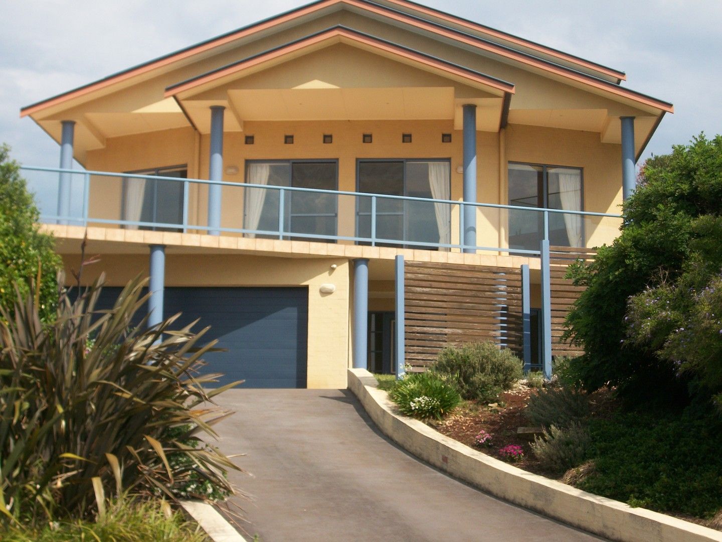 5 bedrooms House in 57 Armstrong Avenue GERRINGONG NSW, 2534