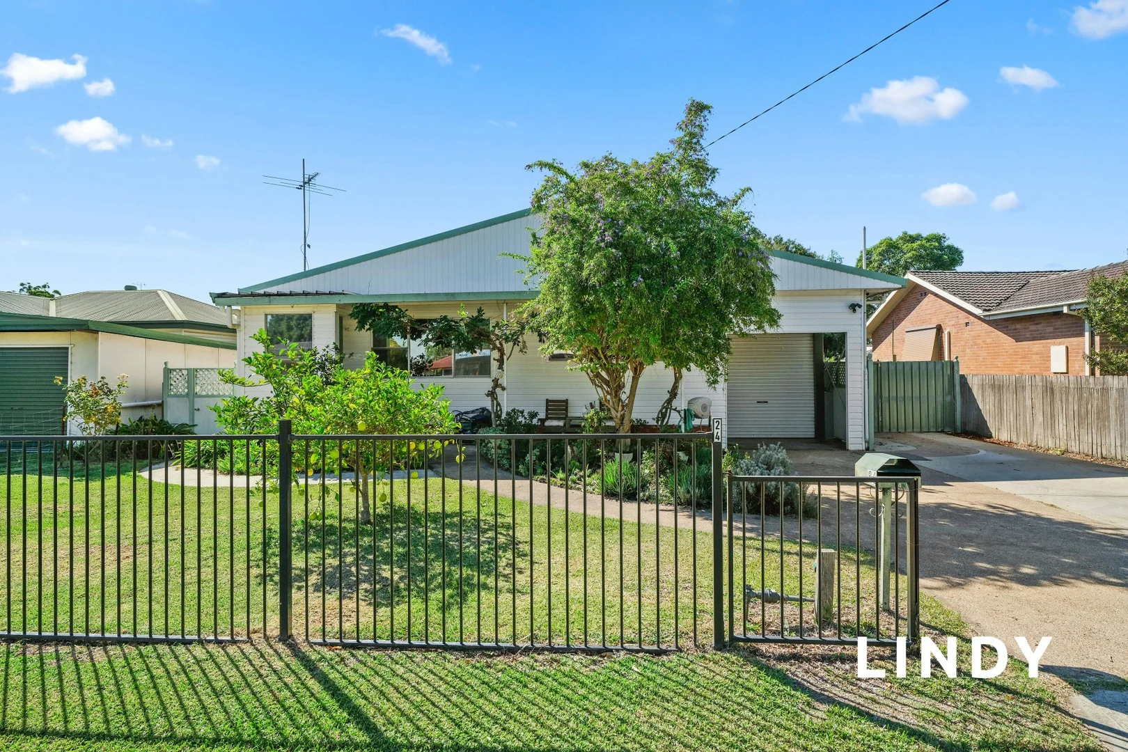 Primary image of 24 Howe Street, Singleton NSW 2330