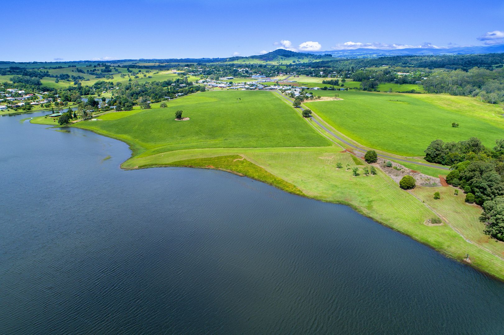 Yungaburra Waterfront, Tinaburra Drive, Yungaburra QLD 4884 Domain