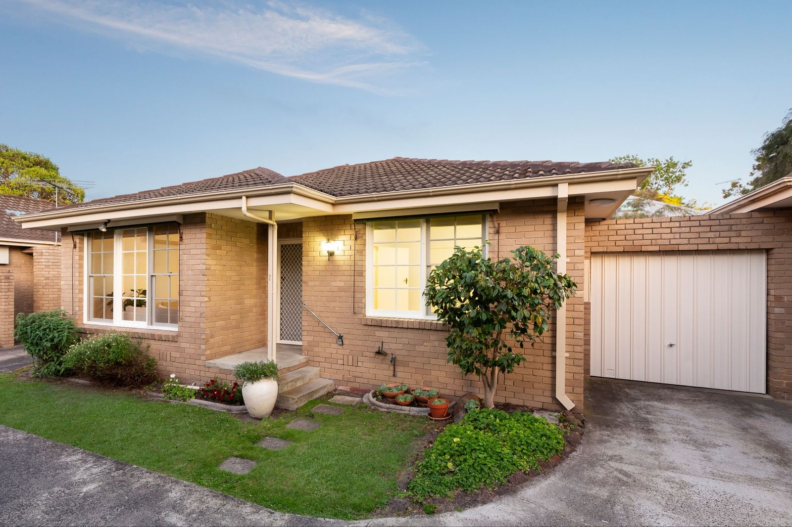 2/10 Heath Street, Sandringham VIC 3191, Image 0