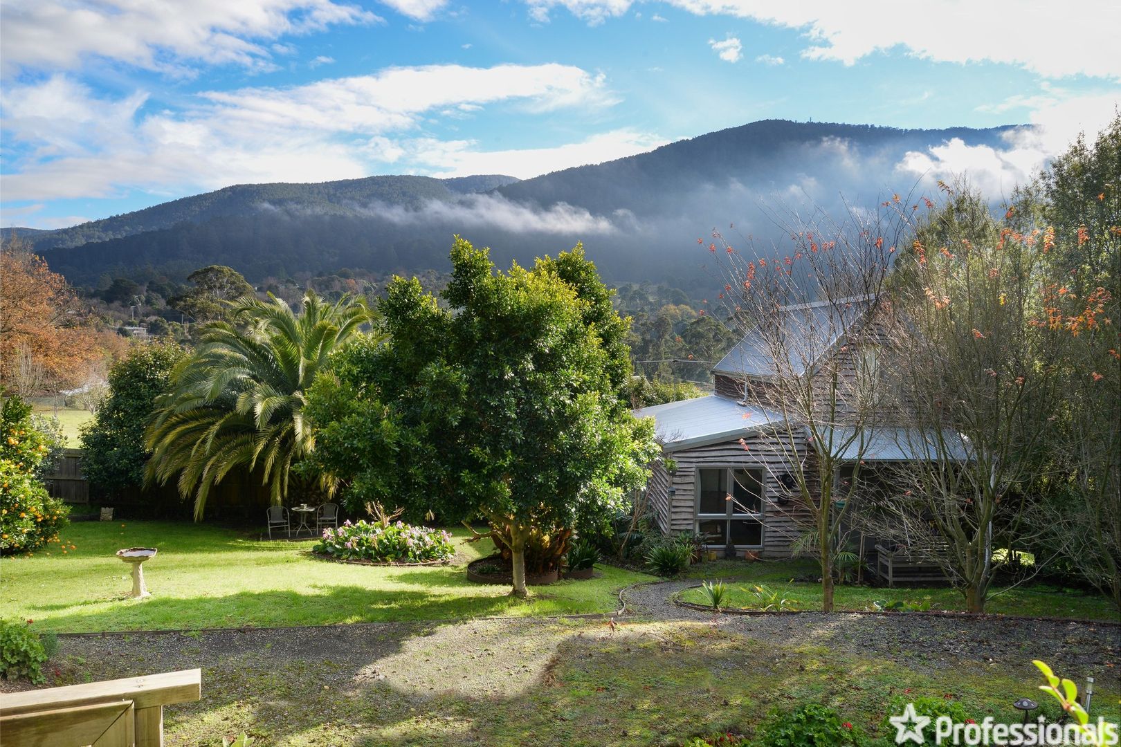 1 bedrooms House in 14 Park Road WARBURTON VIC, 3799