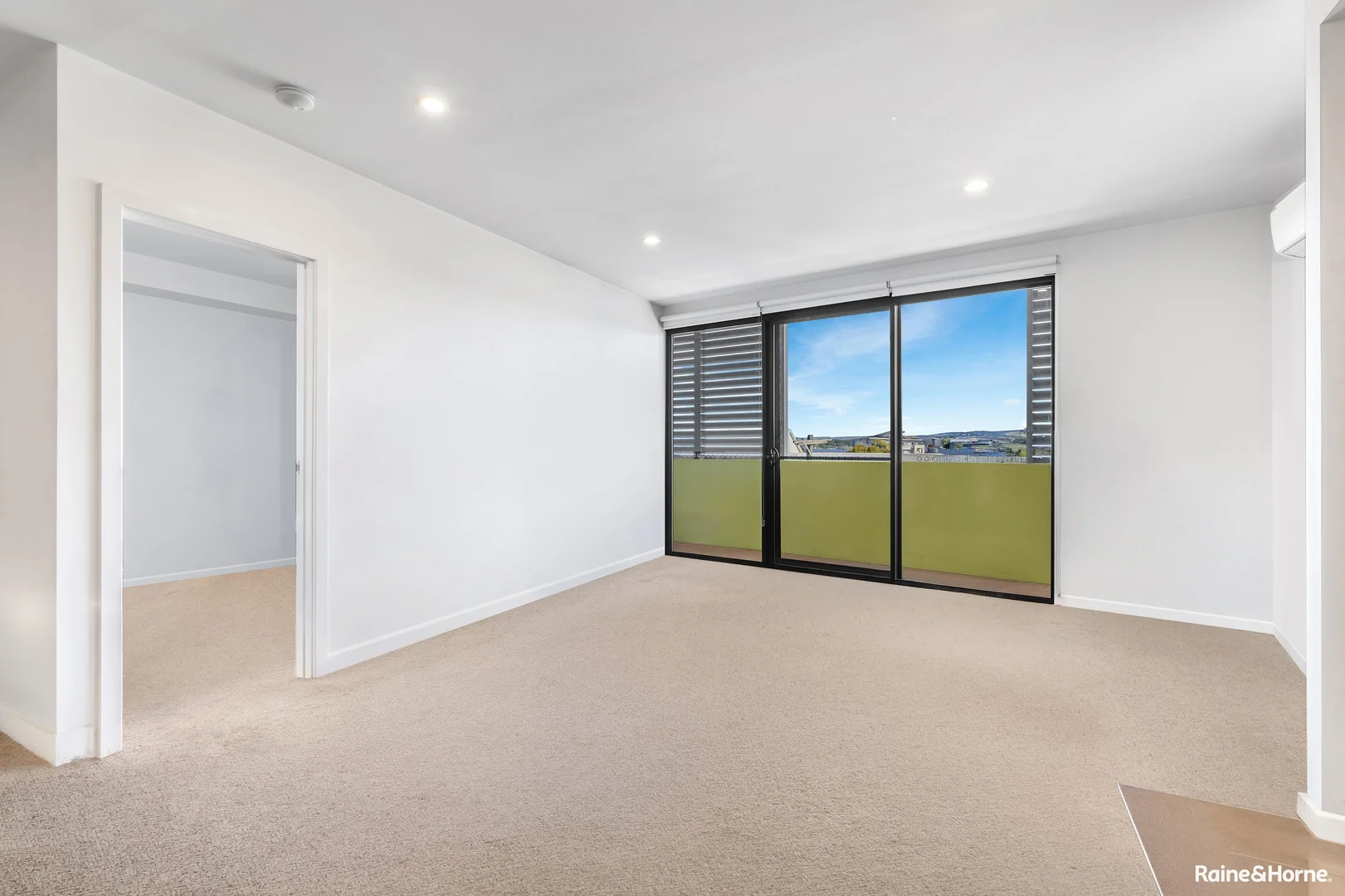 Additional image 8 of 303/571 Pacific Highway, Belmont NSW 2280