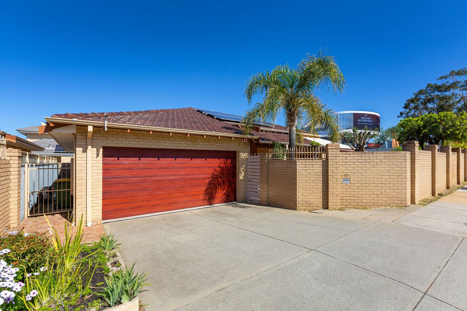 17 Henley Street, Com Property History & Address Research Domain