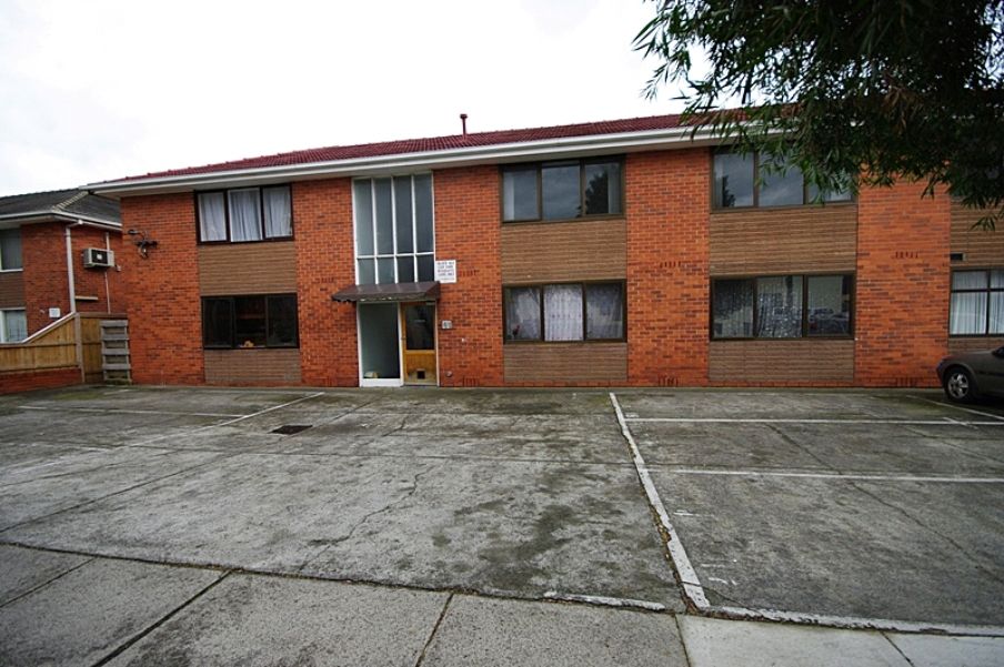2 bedrooms Apartment / Unit / Flat in 4/11 Brentwood Street BENTLEIGH VIC, 3204