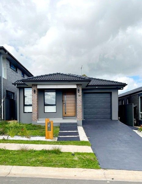 4 bedrooms House in 22 Cypress Pine Road LEPPINGTON NSW, 2179
