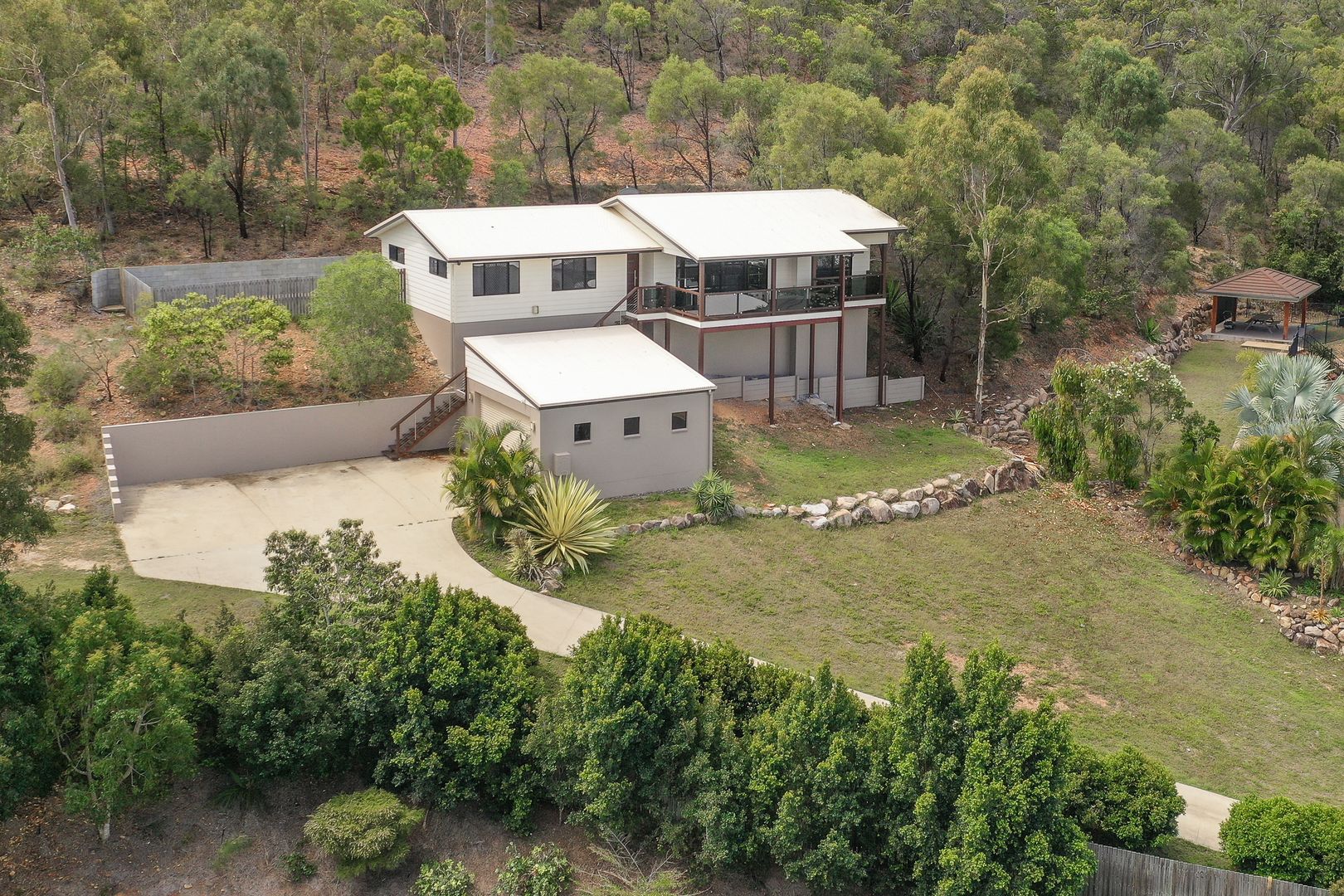 11 Melanie Court, Boyne Island QLD 4680, Image 1