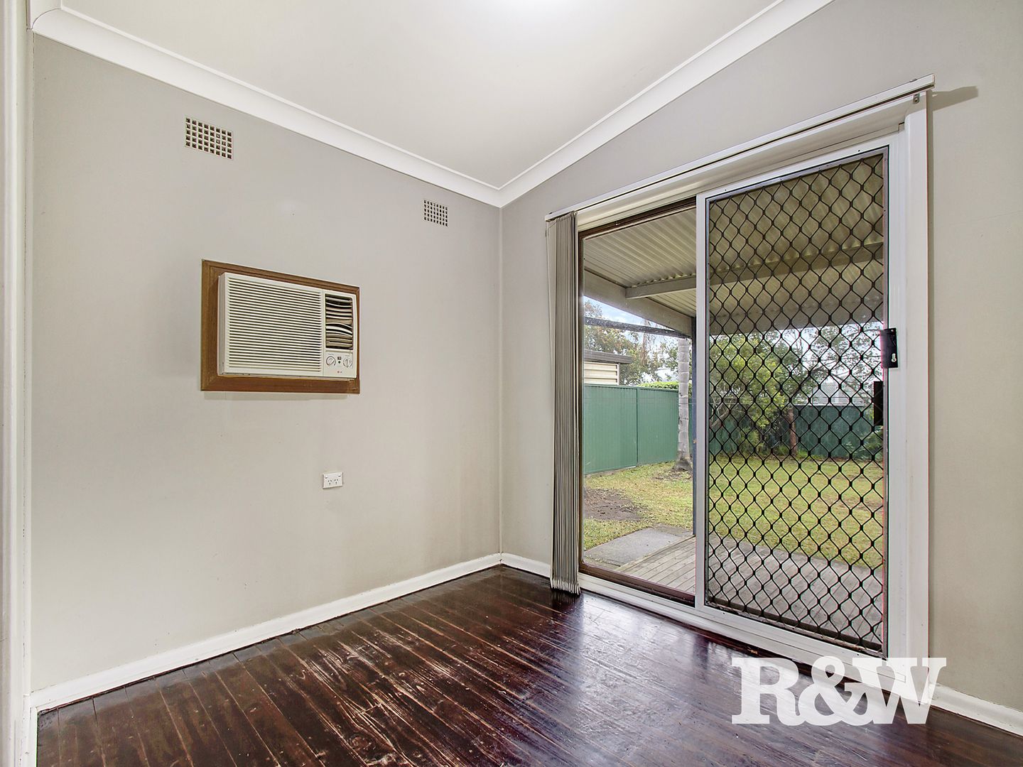 22 Franklin Crescent, Blackett NSW 2770, Image 2