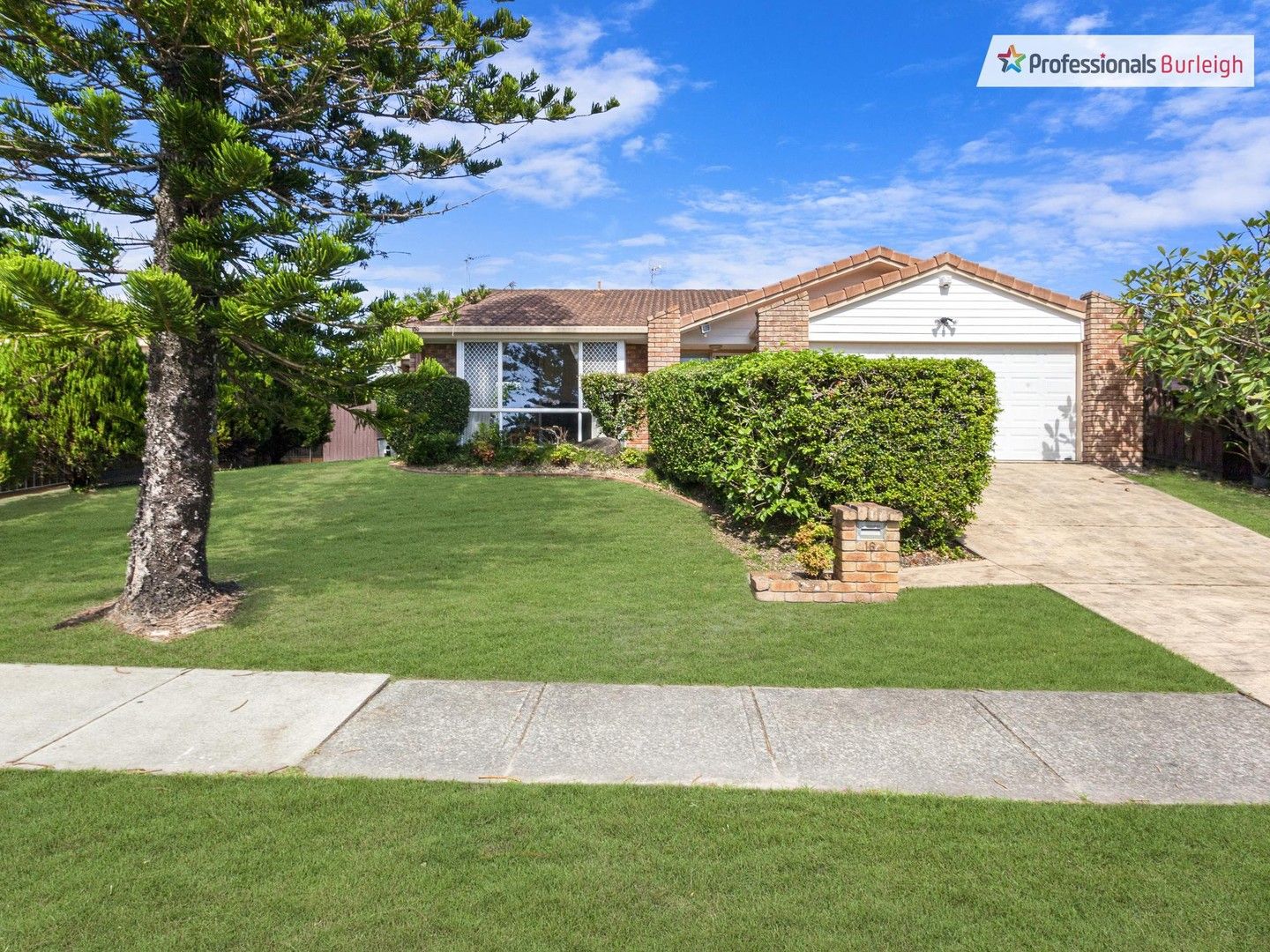 16 Wedgebill Parade, Burleigh Waters QLD 4220, Image 0