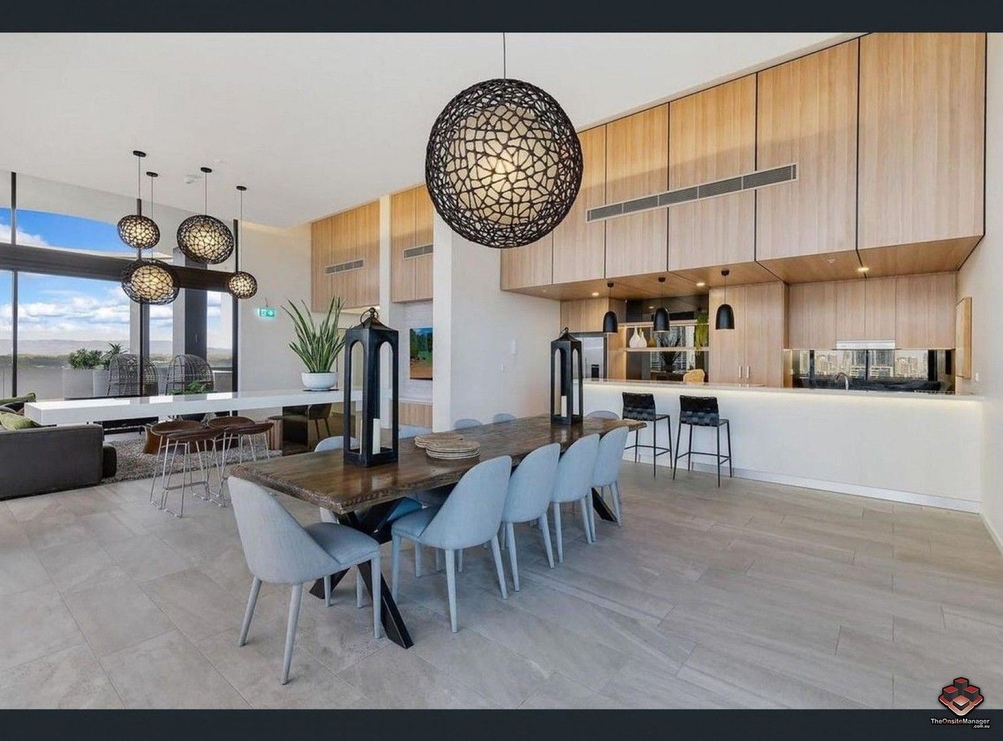 2 bedrooms Apartment / Unit / Flat in ID:21130082/139 Scarborough Street SOUTHPORT QLD, 4215