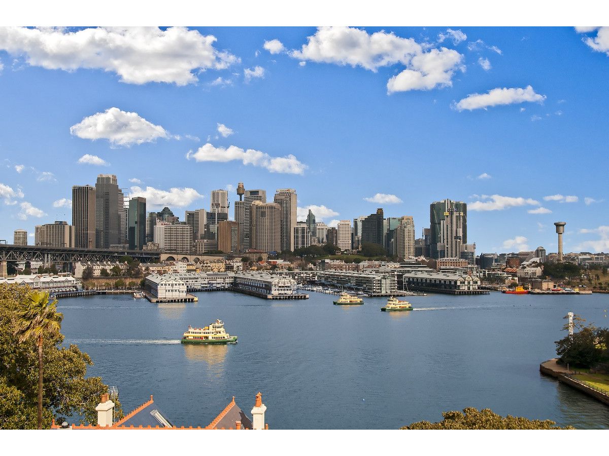 51/2-4 East Crescent Street, Mcmahons Point NSW 2060, Image 2