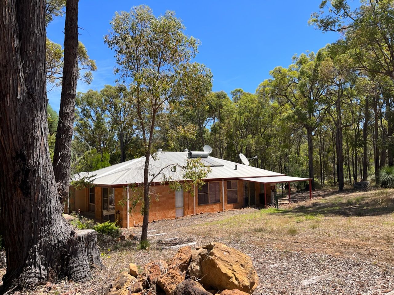 70 Williams Court, Palgarup WA 6258, Image 2