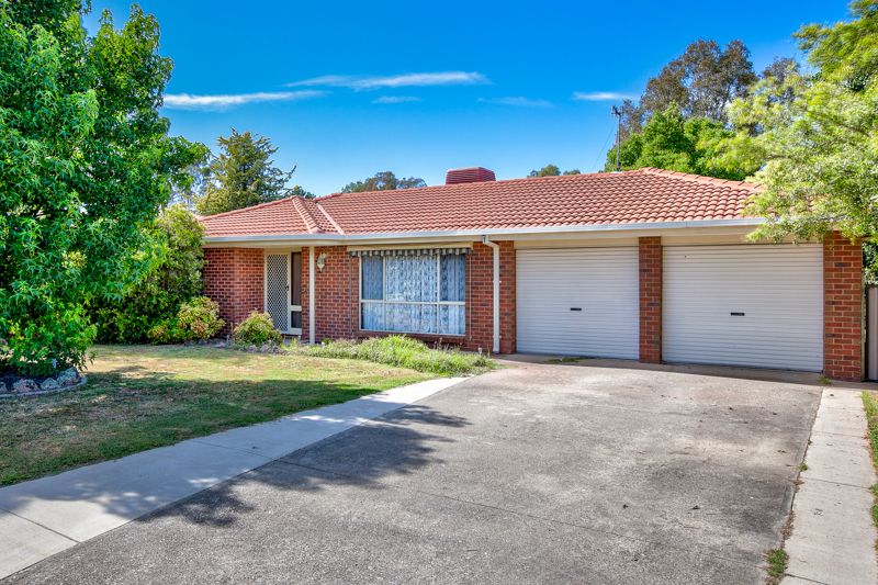 5 Kiewa Valley Court, Tangambalanga VIC 3691, Image 0