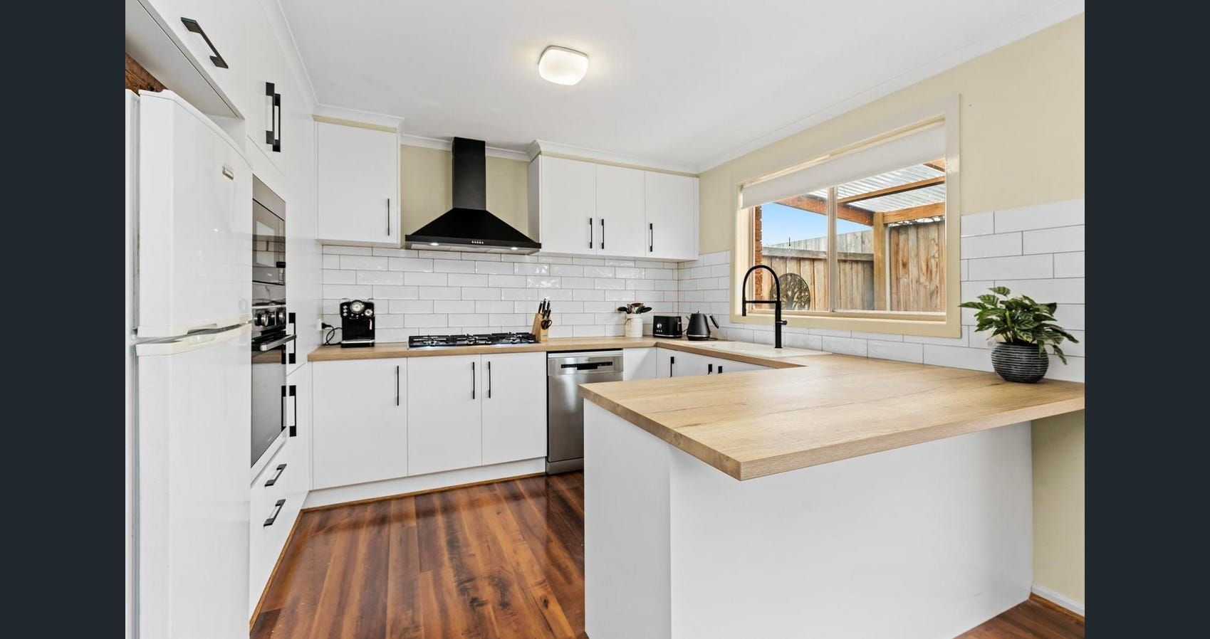 3 bedrooms Apartment / Unit / Flat in 3/9 Monteith Street ALTONA NORTH VIC, 3025